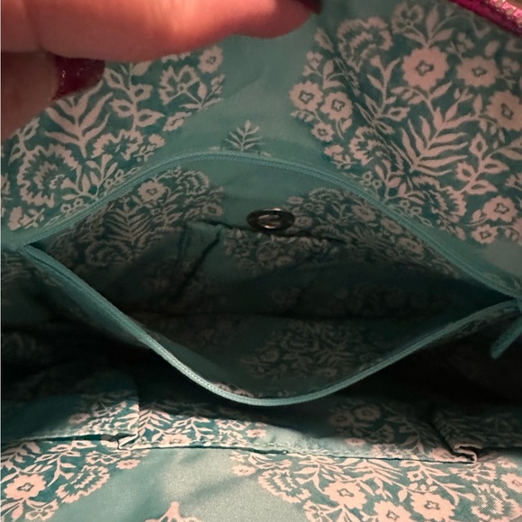 Vera Bradley Carson Shoulder Bag EUC. Modern Medley Pattern - Picture 4 of 7